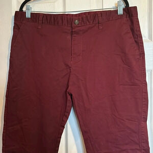 Jeep men’s maroon chino pants size 38x31